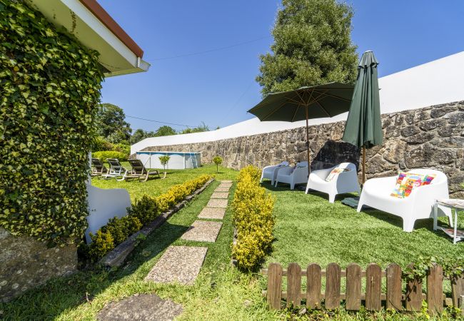 Casa em Ponte de Lima - Casa da Hera by House and People, Ponte de Lima Casa em Ponte de Lima - Casa da Hera by House and People, Ponte de Lima