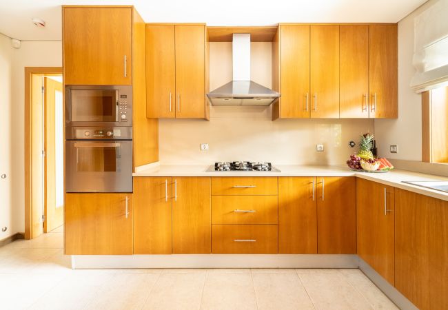 Casa em Braga - Casa de Palmeira by House and People Casa em Braga - Casa de Palmeira by House and People