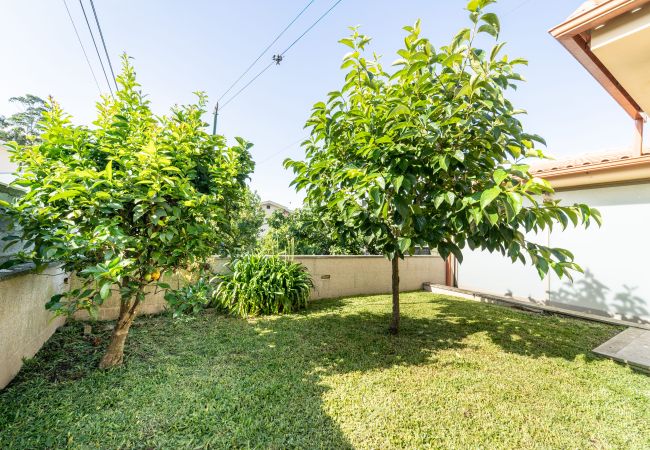 Casa em Braga - Casa de Palmeira by House and People Casa em Braga - Casa de Palmeira by House and People