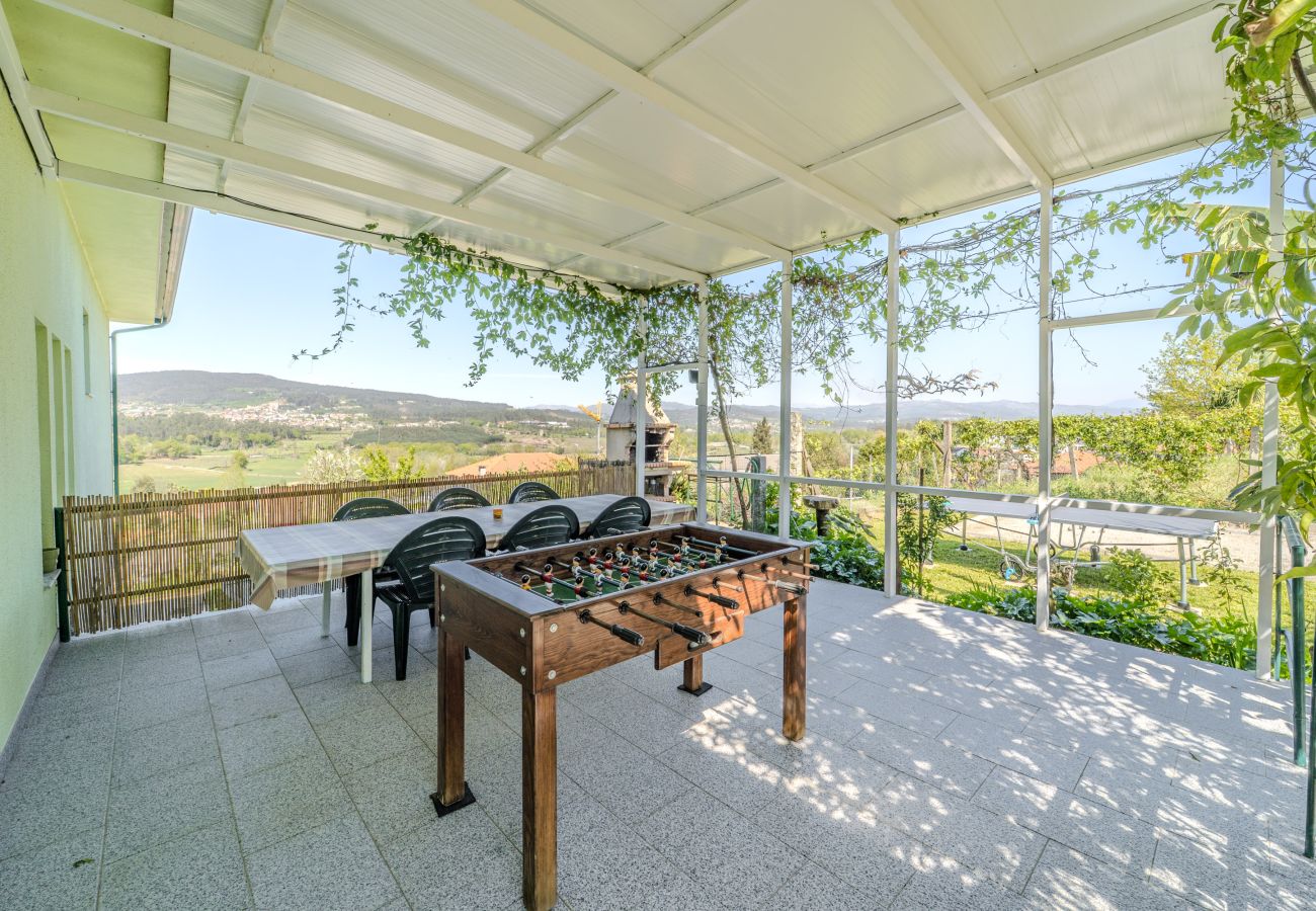 Casa em Guimarães - Gondomar Guimarães - Moradia V3 com piscina natural by House and People