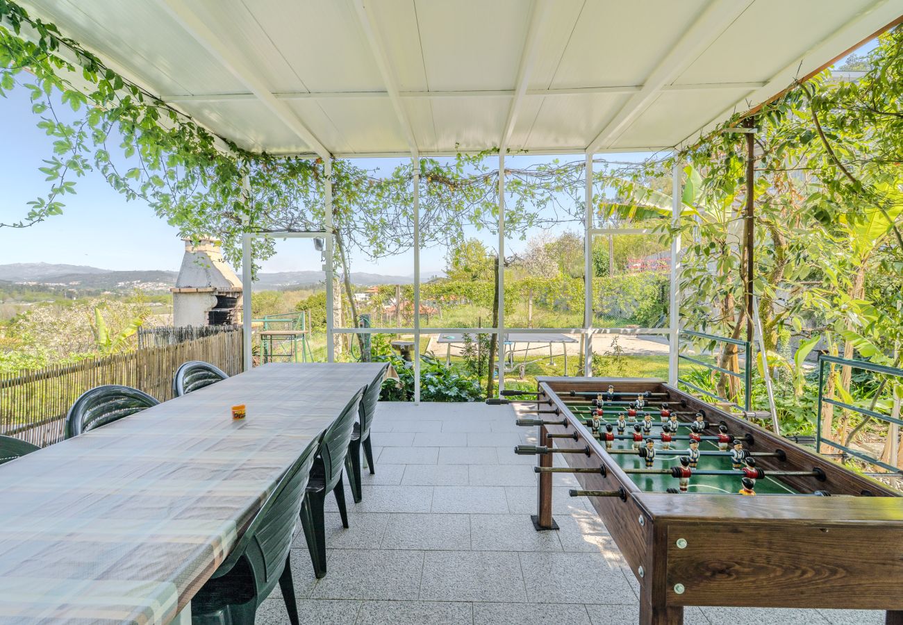 Casa em Guimarães - Gondomar Guimarães - Moradia V3 com piscina natural by House and People