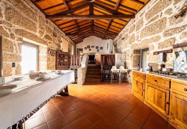 Casa em Vieira do Minho - Casa do Souto Vieira do Minho - Casa Rural com piscina by House and People Casa em Vieira do Minho - Casa do Souto Vieira do Minho - Casa Rural com piscina by House and People