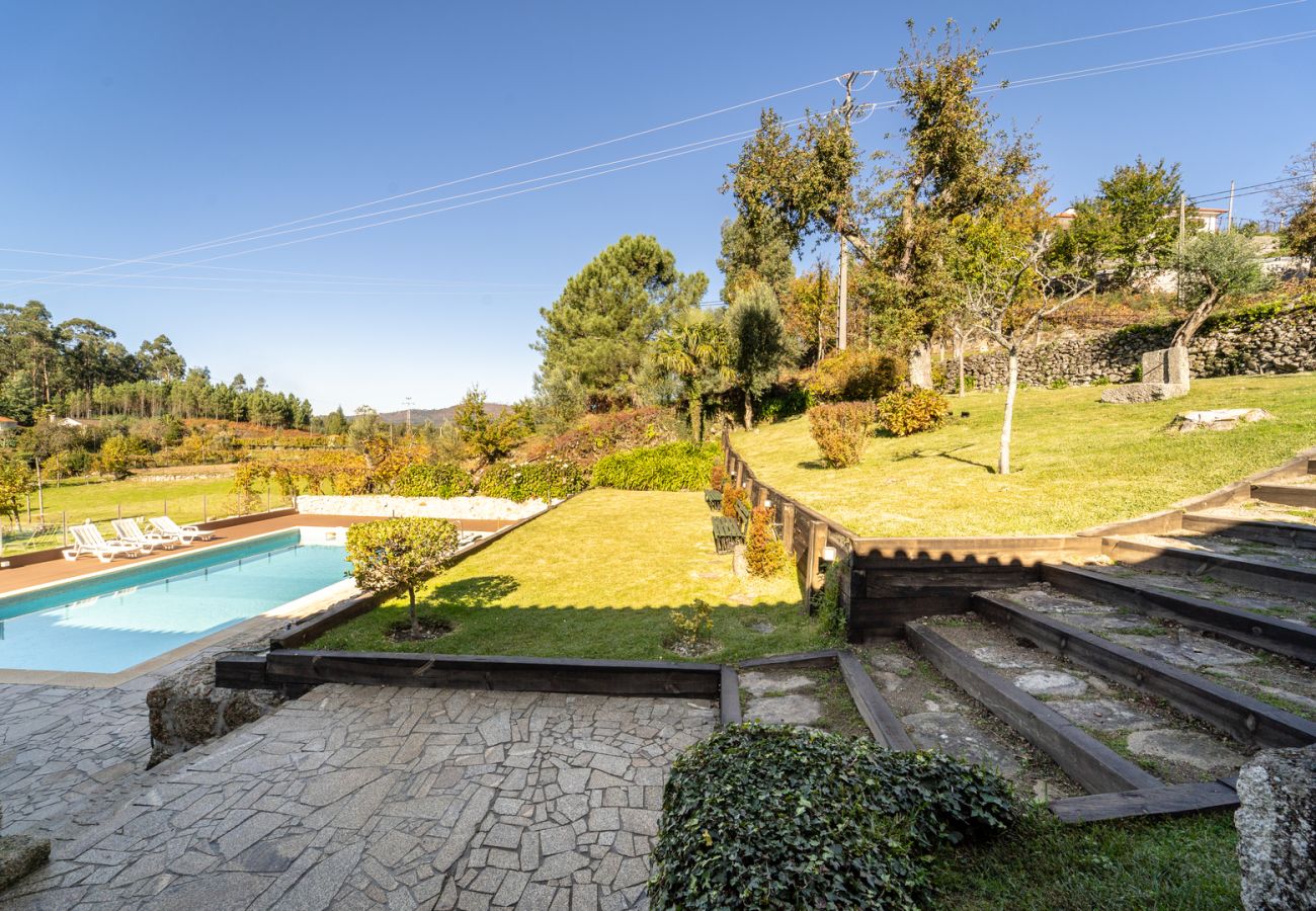 Casa em Vieira do Minho - Casa do Souto Vieira do Minho - Casa Rural com piscina by House and People