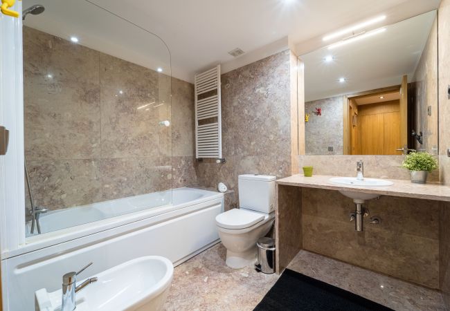 Apartamento em Braga - Alameda Ribeiro - T4 no centro histórico - Braga Apartamento em Braga - Alameda Ribeiro - T4 no centro histórico - Braga