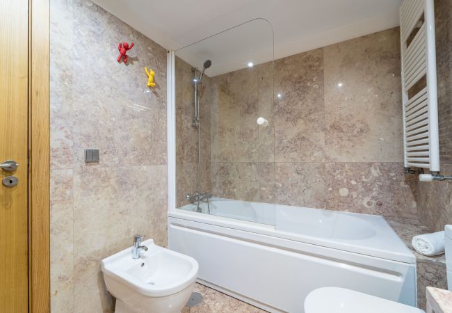 Apartamento em Braga - Alameda Ribeiro - T4 no centro histórico - Braga Apartamento em Braga - Alameda Ribeiro - T4 no centro histórico - Braga