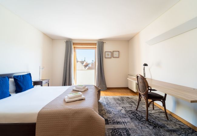 Apartamento em Braga - Alameda Ribeiro - T4 no centro histórico - Braga Apartamento em Braga - Alameda Ribeiro - T4 no centro histórico - Braga