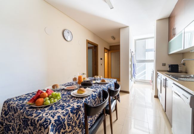 Apartamento em Braga - Alameda Ribeiro - T4 no centro histórico - Braga Apartamento em Braga - Alameda Ribeiro - T4 no centro histórico - Braga