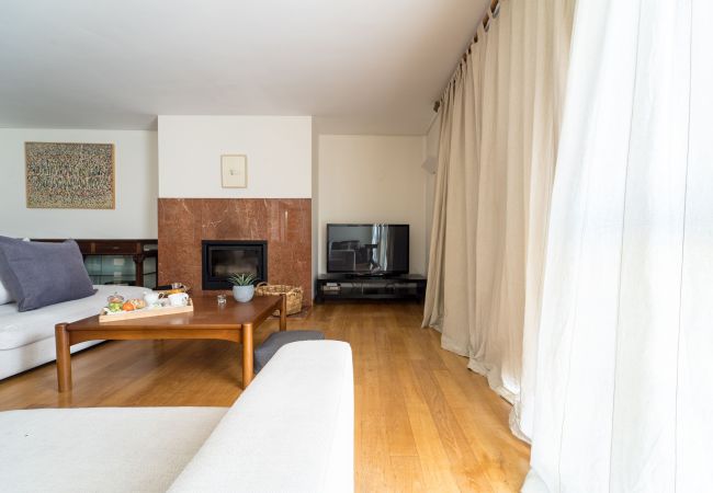 Apartamento em Braga - Alameda Ribeiro - T4 no centro histórico - Braga Apartamento em Braga - Alameda Ribeiro - T4 no centro histórico - Braga