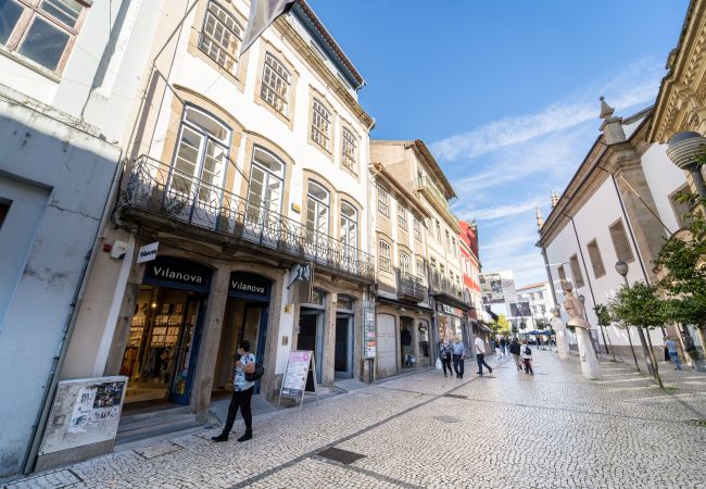 Apartamento em Braga - Alameda Ribeiro - T4 no centro histórico - Braga Apartamento em Braga - Alameda Ribeiro - T4 no centro histórico - Braga
