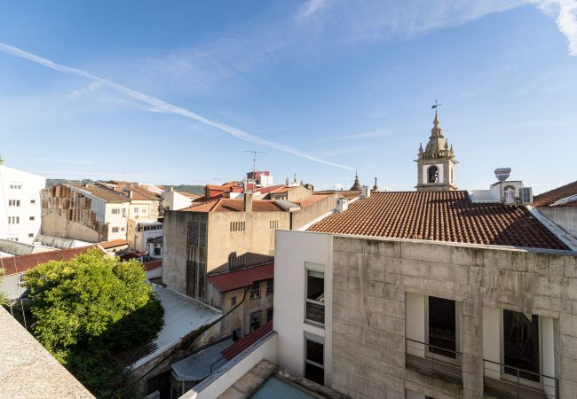 Apartamento em Braga - Alameda Ribeiro - T4 no centro histórico - Braga Apartamento em Braga - Alameda Ribeiro - T4 no centro histórico - Braga