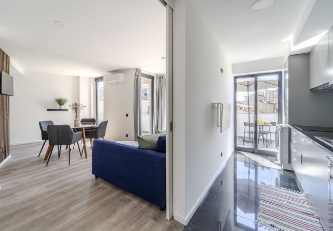 Apartamento em Braga - The Locomotive Flat by House and People  Apartamento em Braga - The Locomotive Flat by House and People