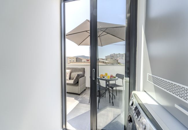 Apartamento em Braga - The Locomotive Flat by House and People  Apartamento em Braga - The Locomotive Flat by House and People