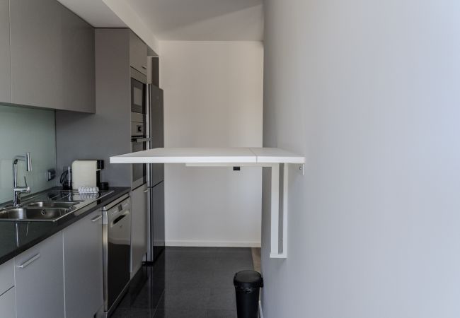 Apartamento em Braga - The Locomotive Flat by House and People  Apartamento em Braga - The Locomotive Flat by House and People