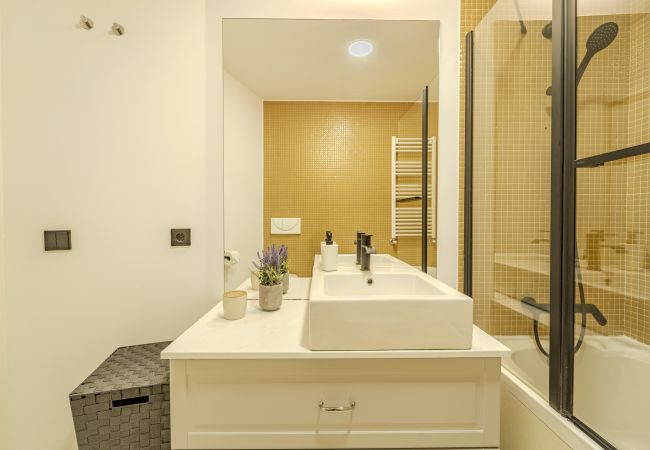 Apartamento em Braga - The Locomotive Flat by House and People  Apartamento em Braga - The Locomotive Flat by House and People