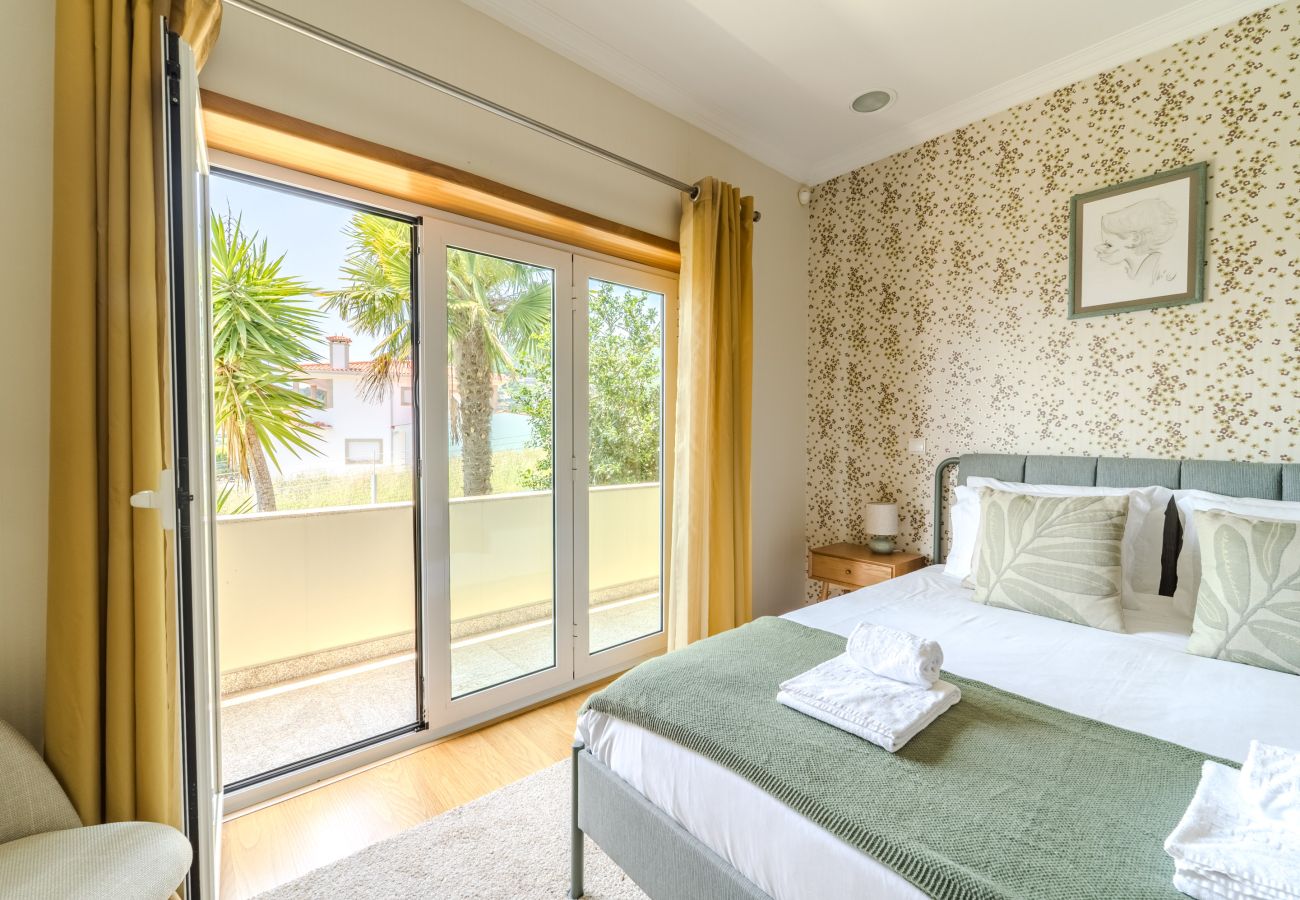 Casa em Carapeços - Casa Ar-Belo by House and People 