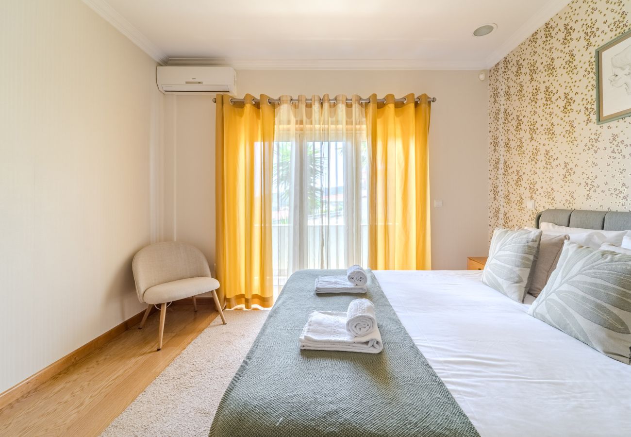 Casa em Carapeços - Casa Ar-Belo by House and People 