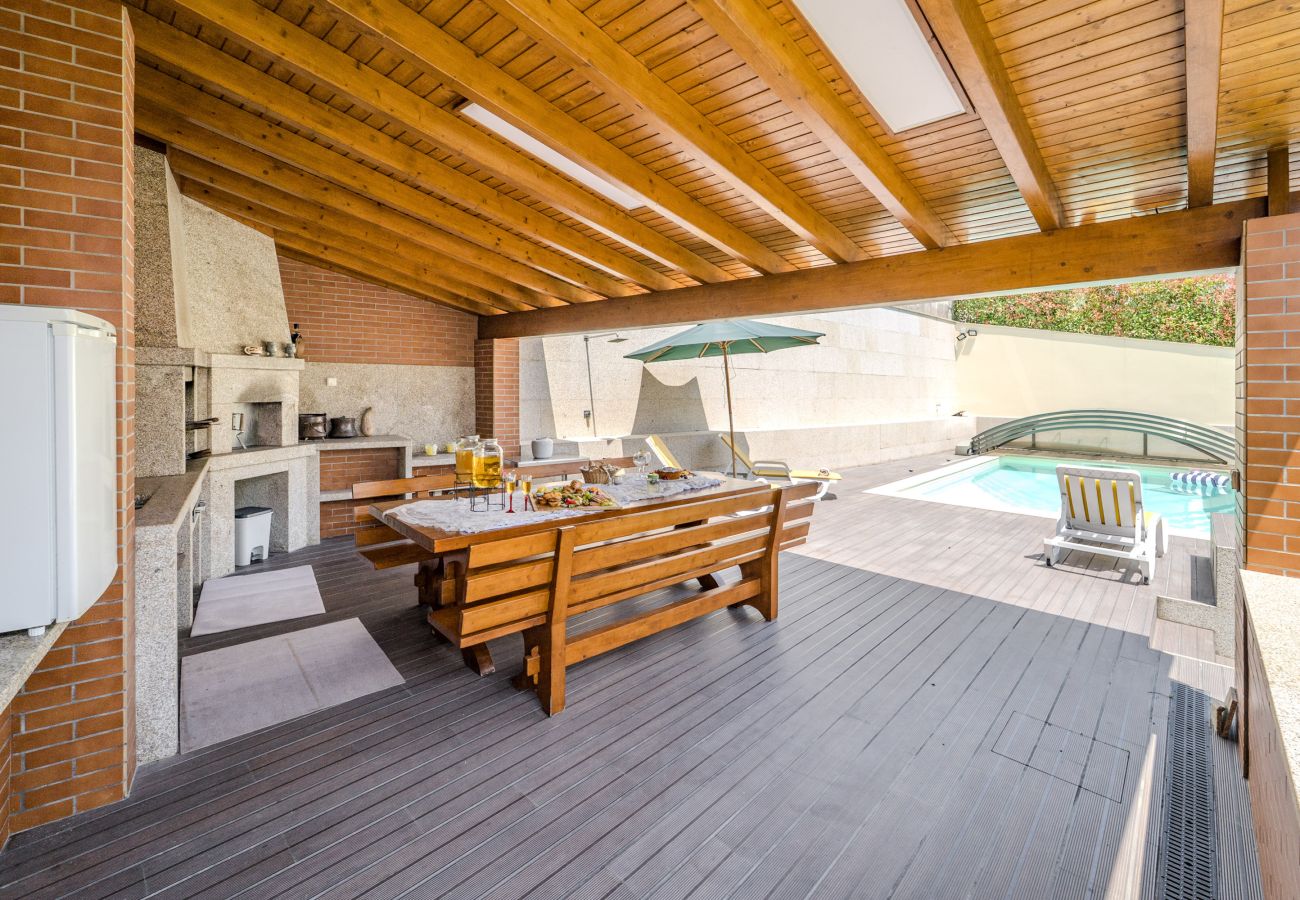 Casa em Carapeços - Casa Ar-Belo by House and People 