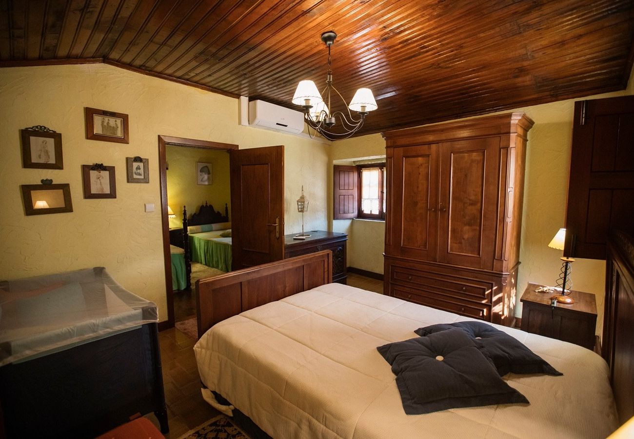 Casa em Valdosende - Quinta d' Azenha by House and People