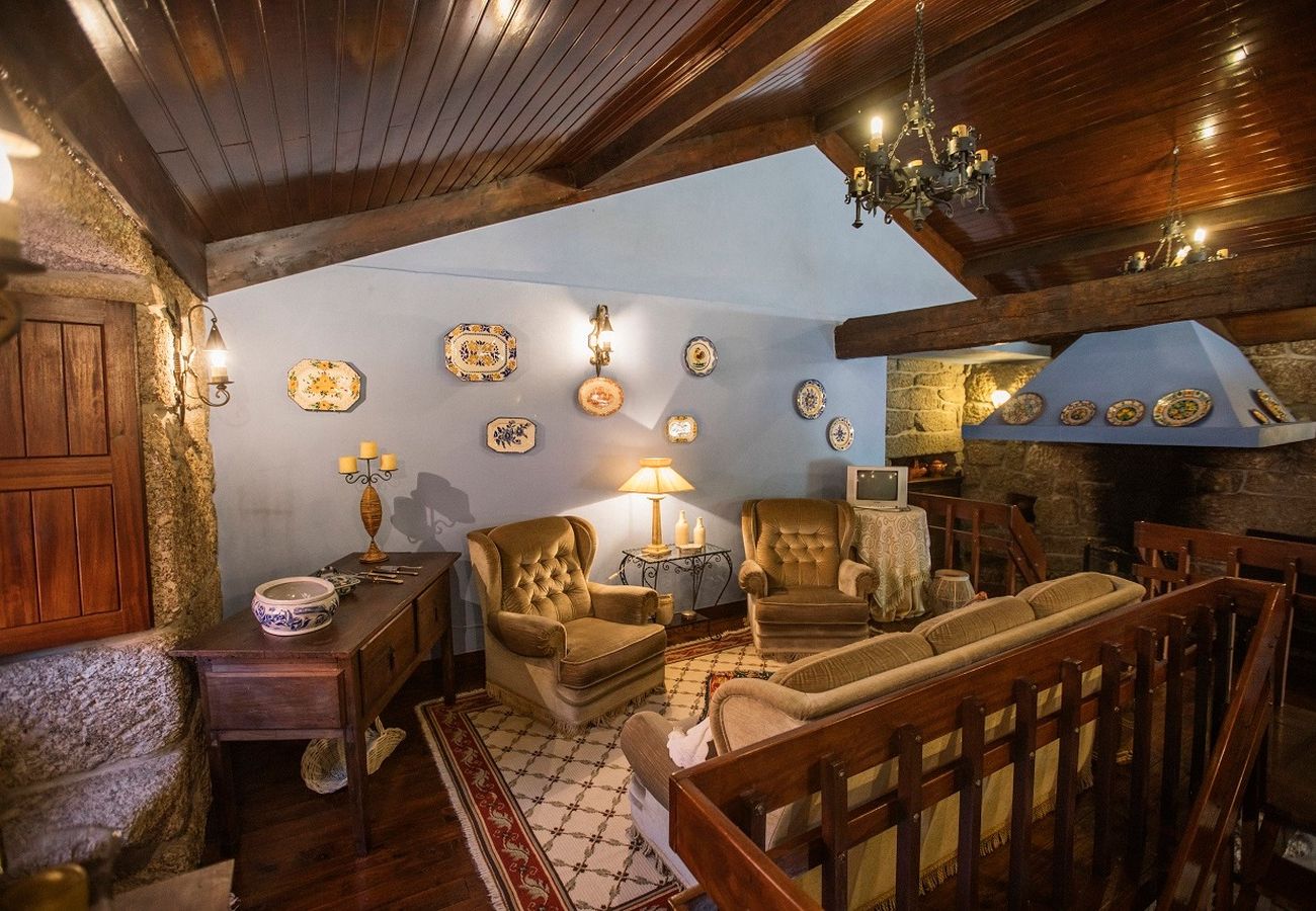 Casa em Valdosende - Quinta d' Azenha by House and People