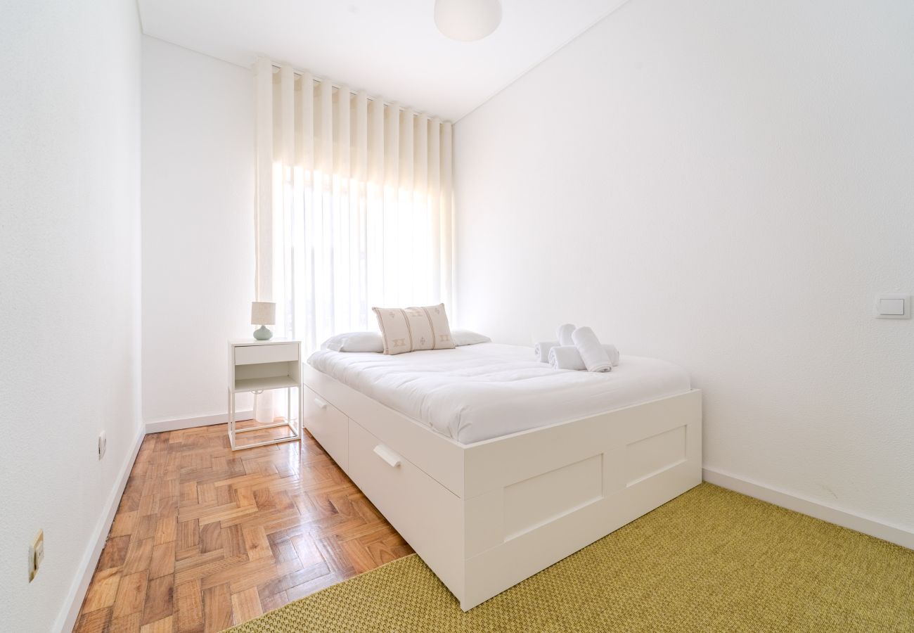 Apartamento em Braga - El&amp;amp;amp;amp;amp;iacute;sio&amp;amp;amp;amp;amp;#039;s Urban Apartment by House and People 