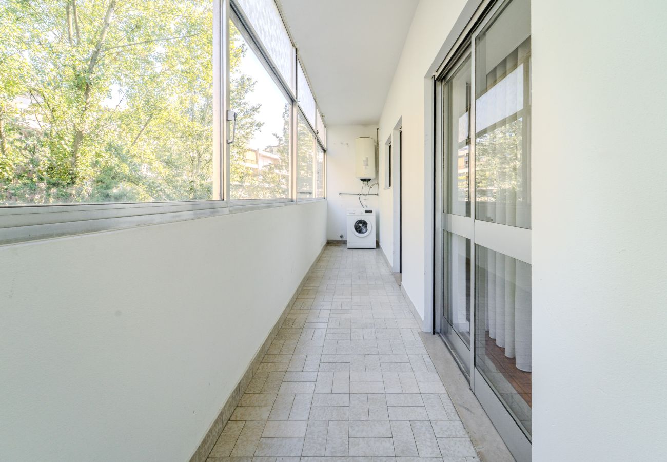 Apartamento em Braga - El&amp;amp;amp;amp;amp;iacute;sio&amp;amp;amp;amp;amp;#039;s Urban Apartment by House and People 