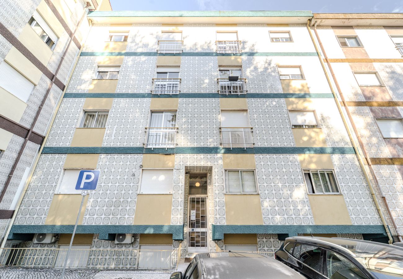 Apartamento em Braga - El&amp;amp;amp;amp;amp;iacute;sio&amp;amp;amp;amp;amp;#039;s Urban Apartment by House and People 