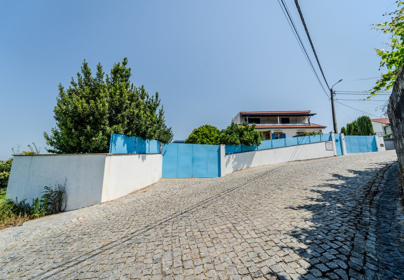 Casa em Santa Lucrécia de Algeriz - Casa da Teresa by House and People