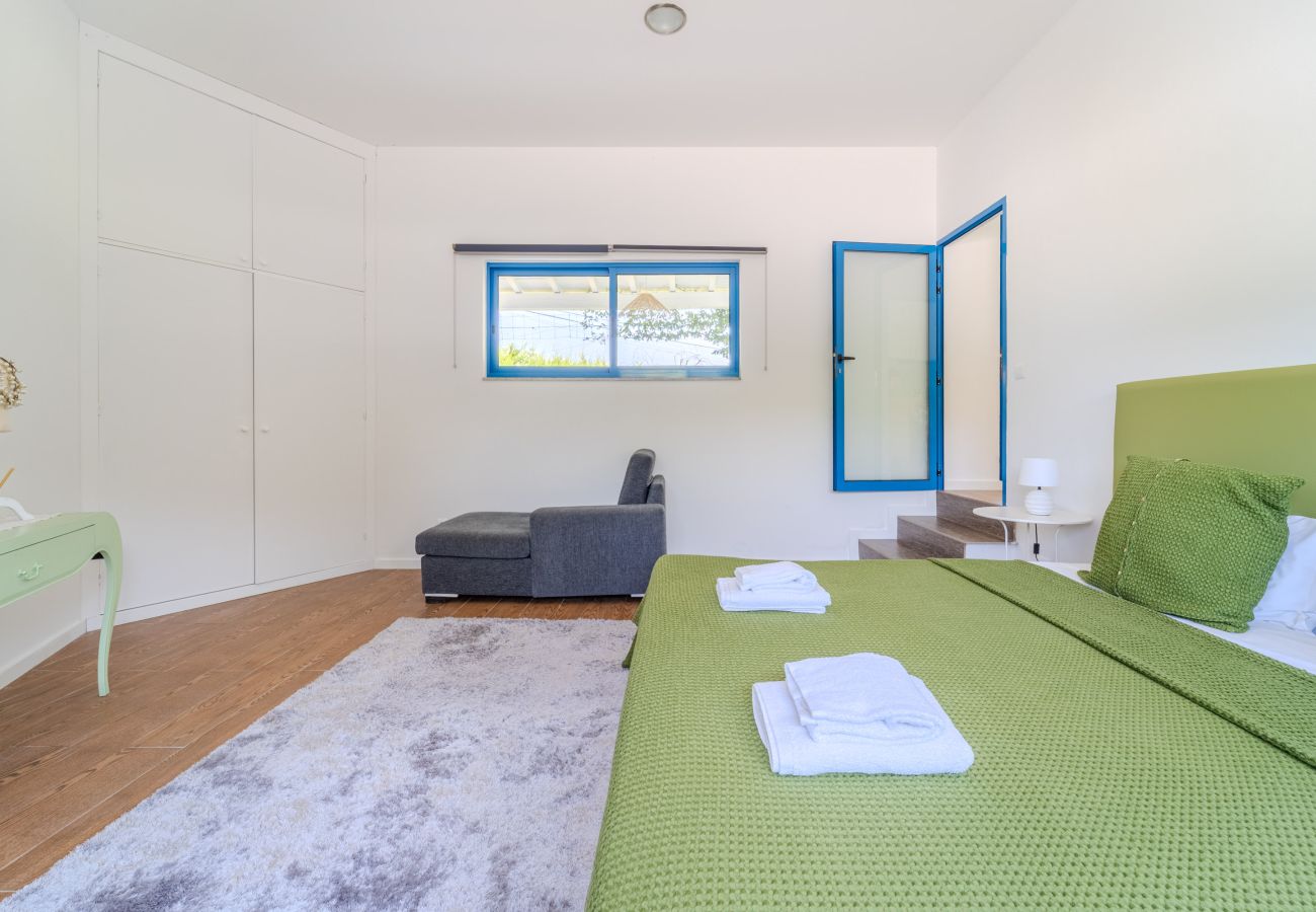Casa em Santa Lucrécia de Algeriz - Casa da Teresa by House and People