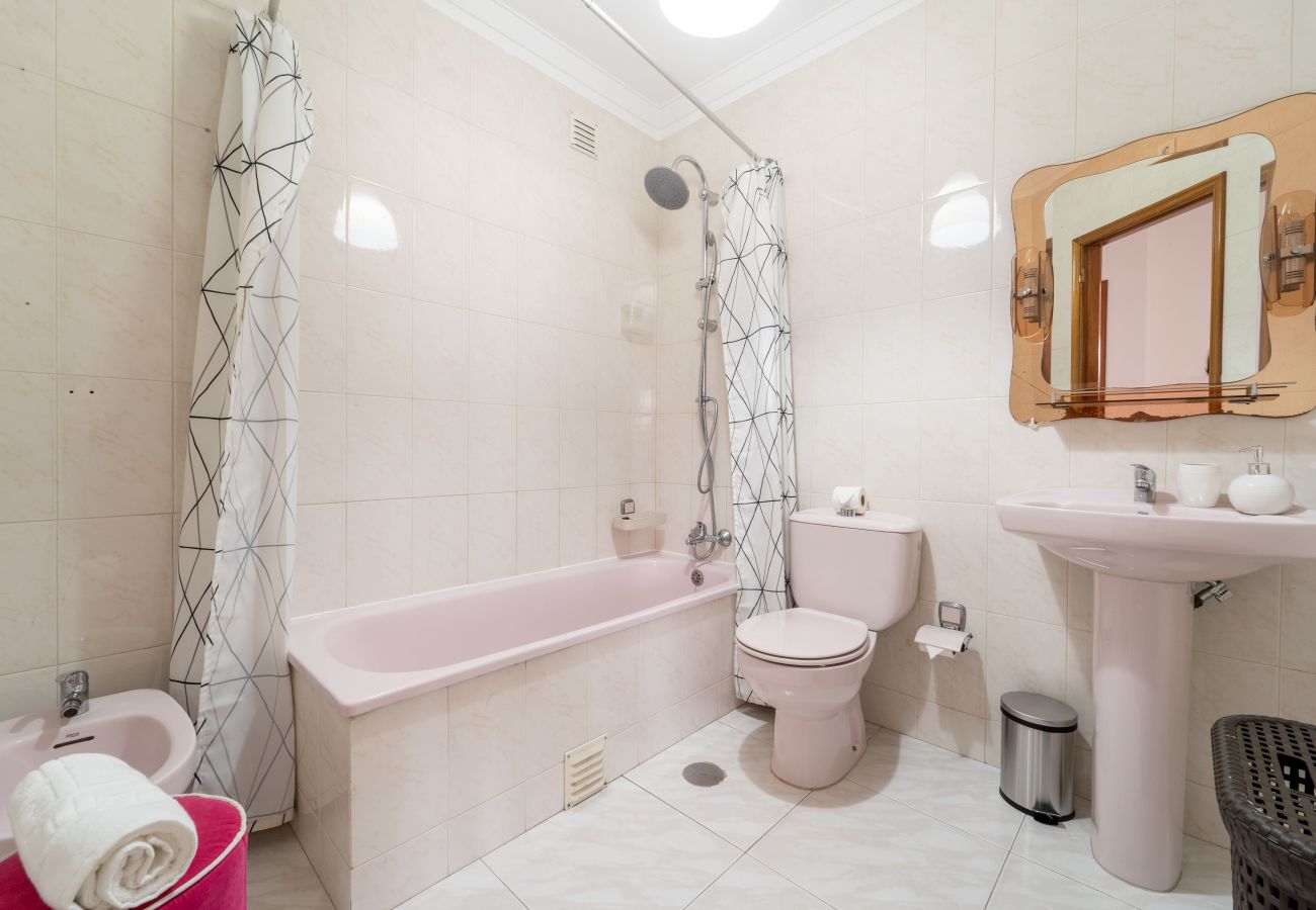 Apartment in Viana do Castelo - Beach Flat by House and People
