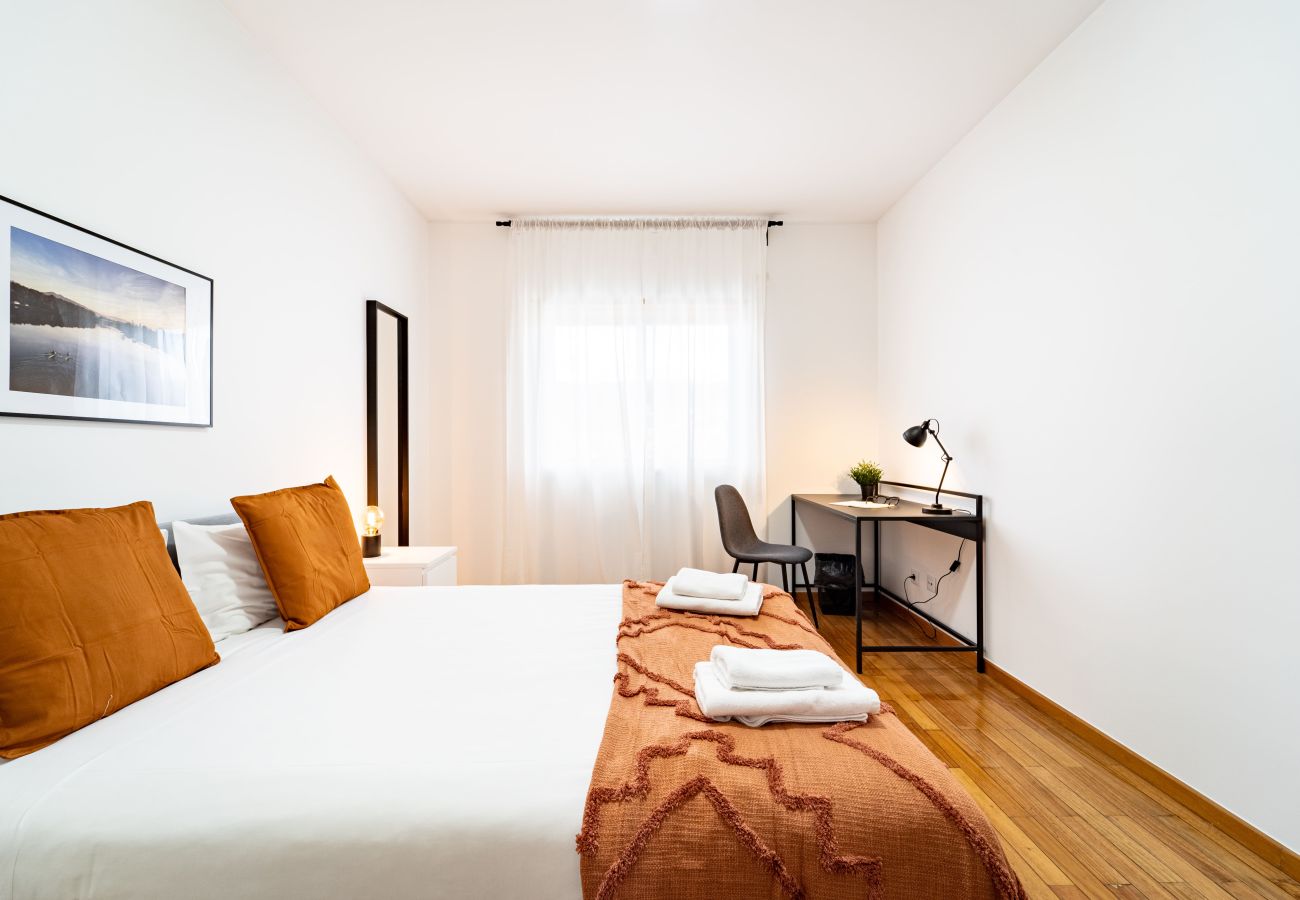 Apartment in Braga - Flat Armada II - Apartamento T5 junto ao BragaParque
