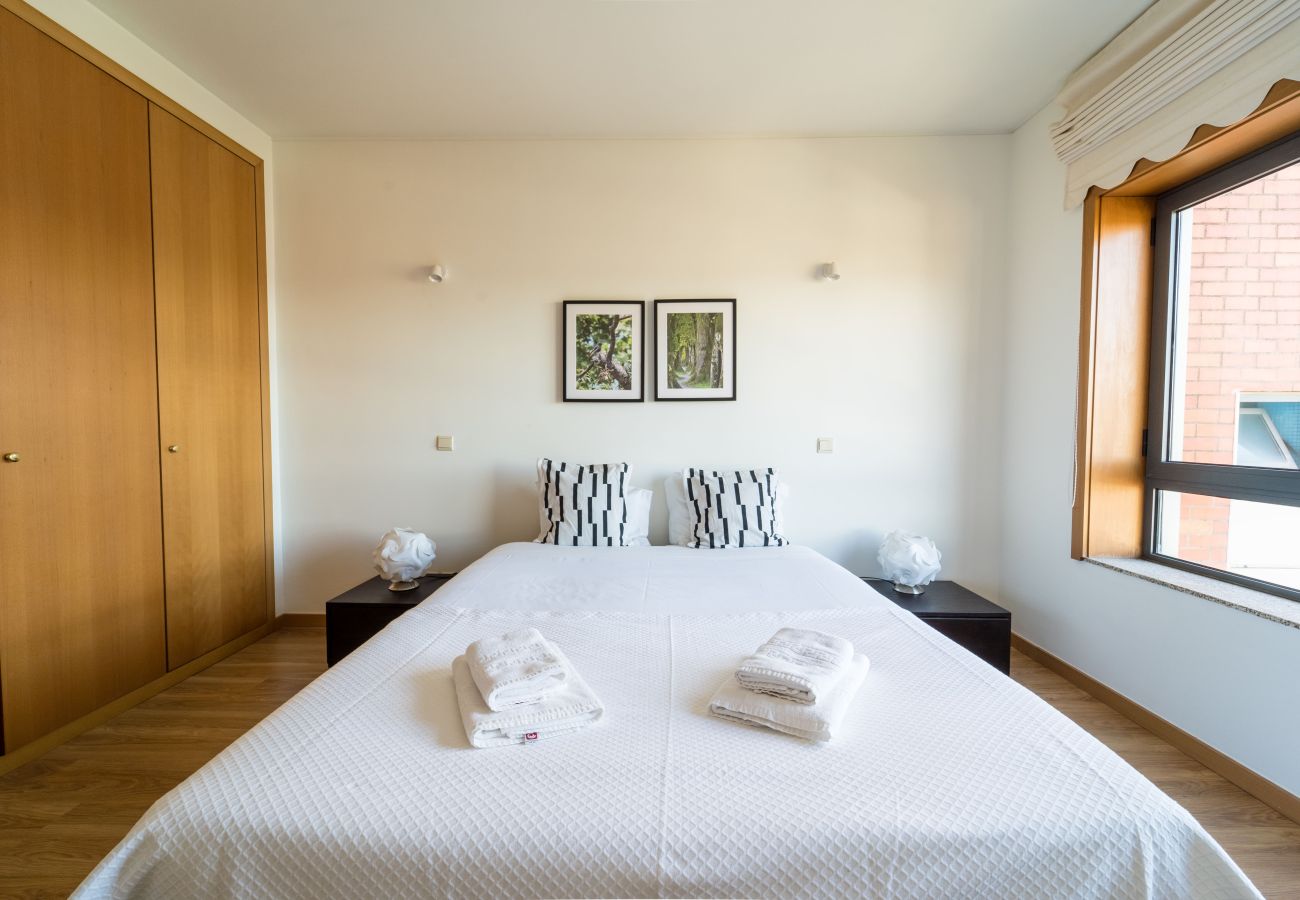 Apartment in Braga - Espírito Santo - T4 apartamento familiar - Braga