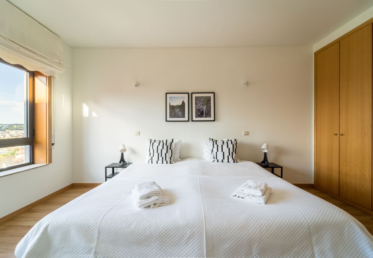 Apartment in Braga - Espírito Santo - T4 apartamento familiar - Braga