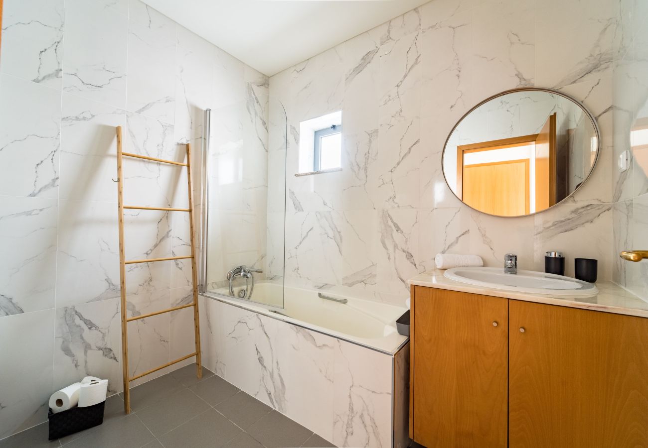 Apartment in Braga - Espírito Santo - T4 apartamento familiar - Braga