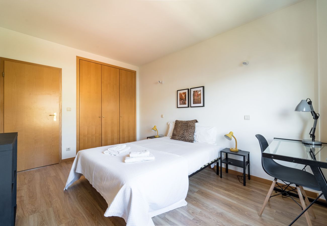Apartment in Braga - Espírito Santo - T4 apartamento familiar - Braga