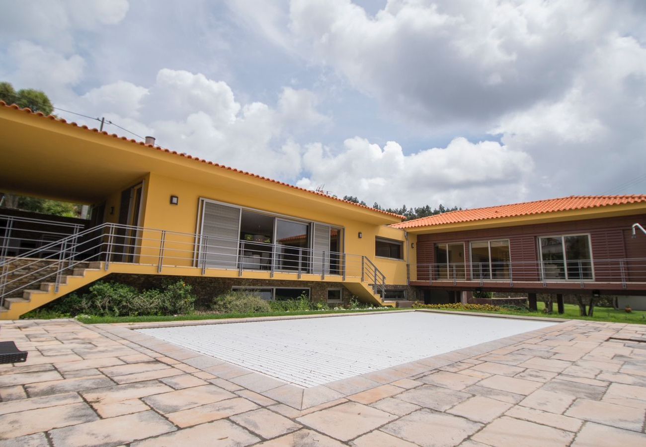 House in Caminha - Casa Campo da Eira by House and People
