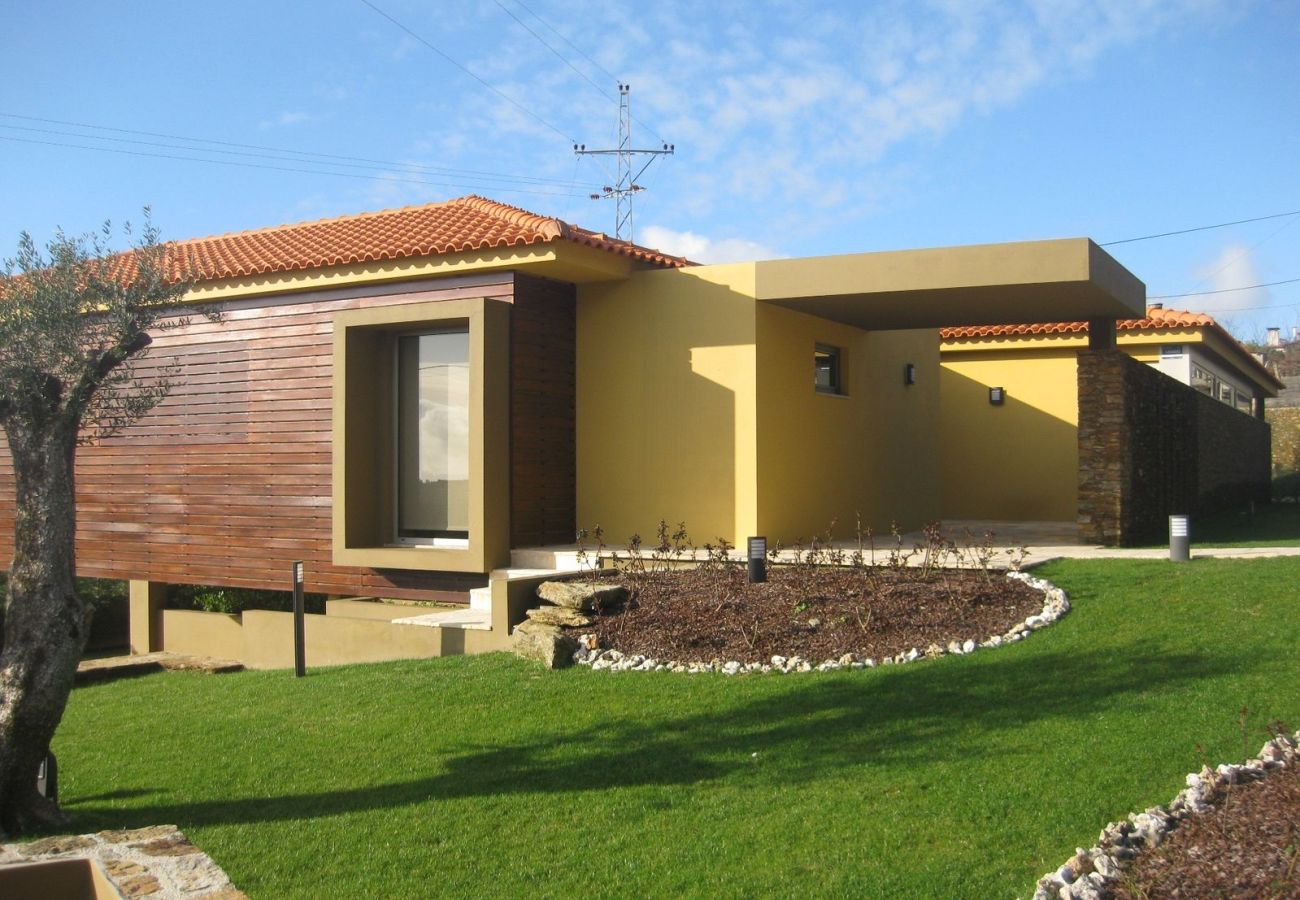 House in Caminha - Casa Campo da Eira by House and People