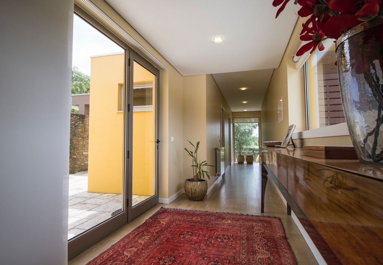 House in Caminha - Casa Campo da Eira by House and People