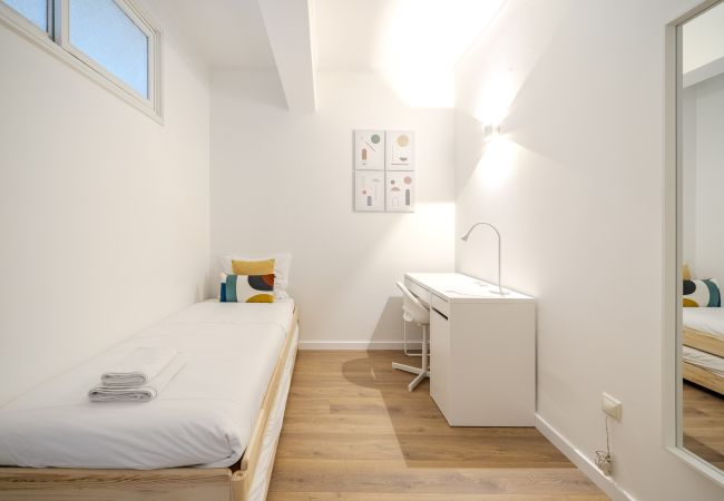 Apartment in Braga - Cruz Design by House and People Apartment in Braga - Cruz Design by House and People