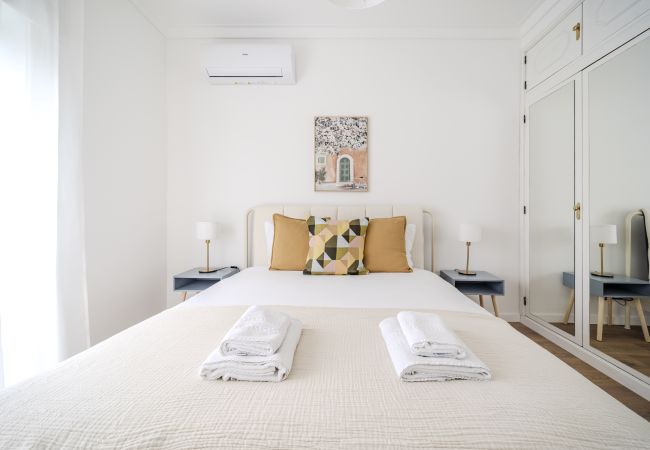 Apartment in Braga - Cruz Design by House and People Apartment in Braga - Cruz Design by House and People