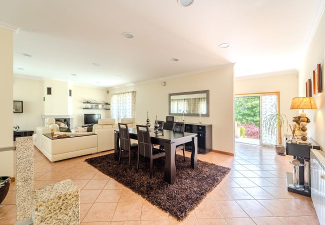 House in Carapeços - Casa Ar-Belo by House and People  House in Carapeços - Casa Ar-Belo by House and People