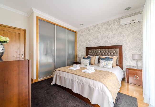 House in Carapeços - Casa Ar-Belo by House and People  House in Carapeços - Casa Ar-Belo by House and People