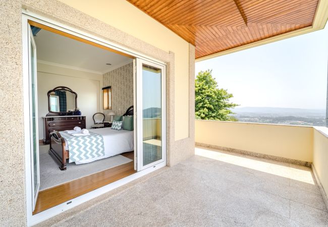 House in Carapeços - Casa Ar-Belo by House and People  House in Carapeços - Casa Ar-Belo by House and People