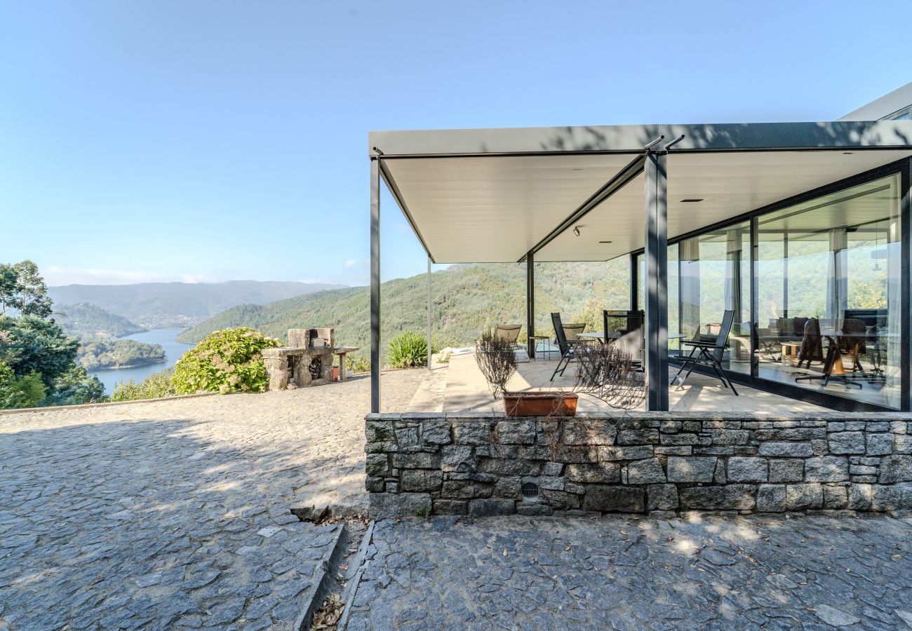 House in Vieira do Minho - Sorte das Gestaças by House and People