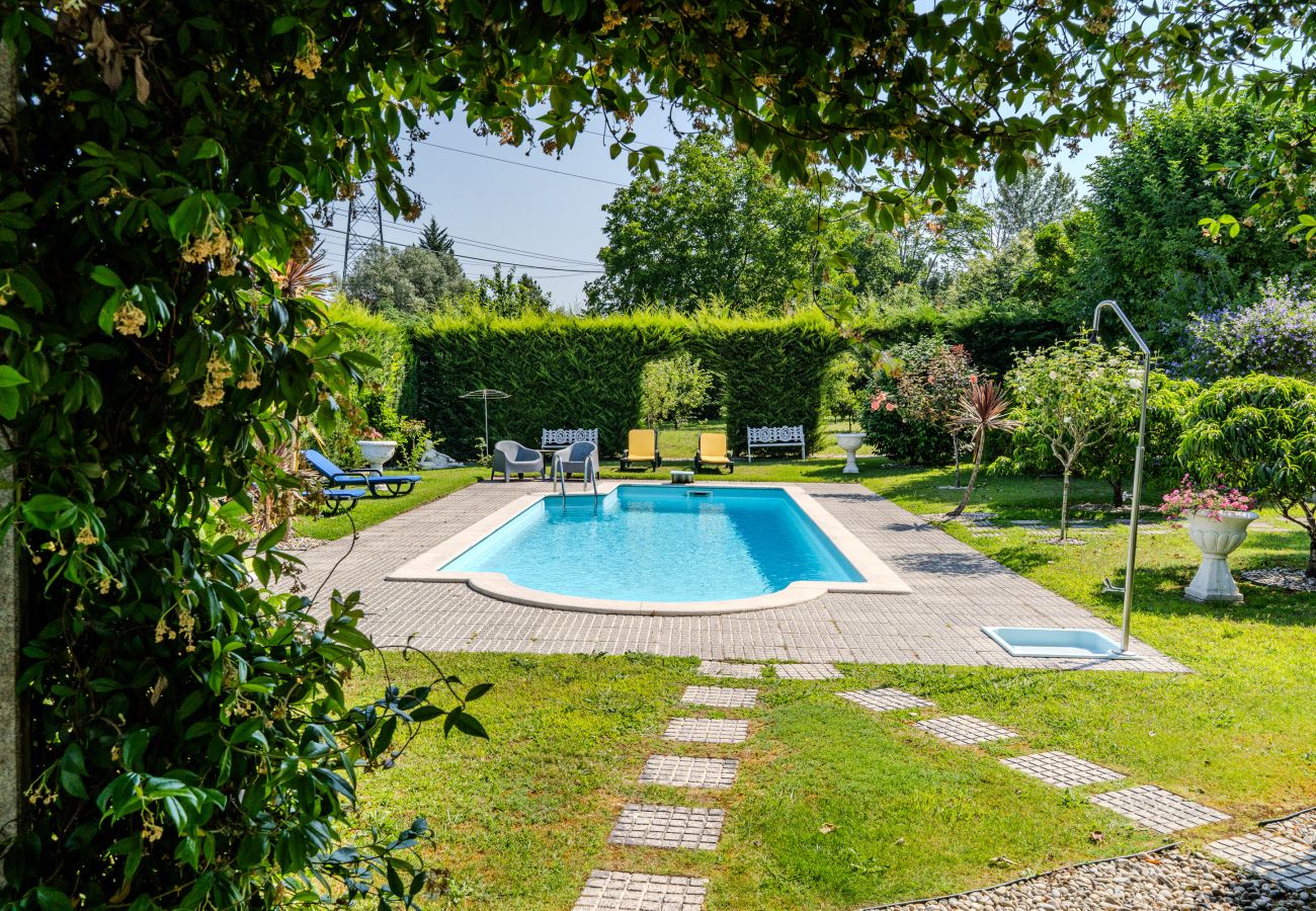 House in Santa Lucrécia de Algeriz - Casa da Teresa by House and People
