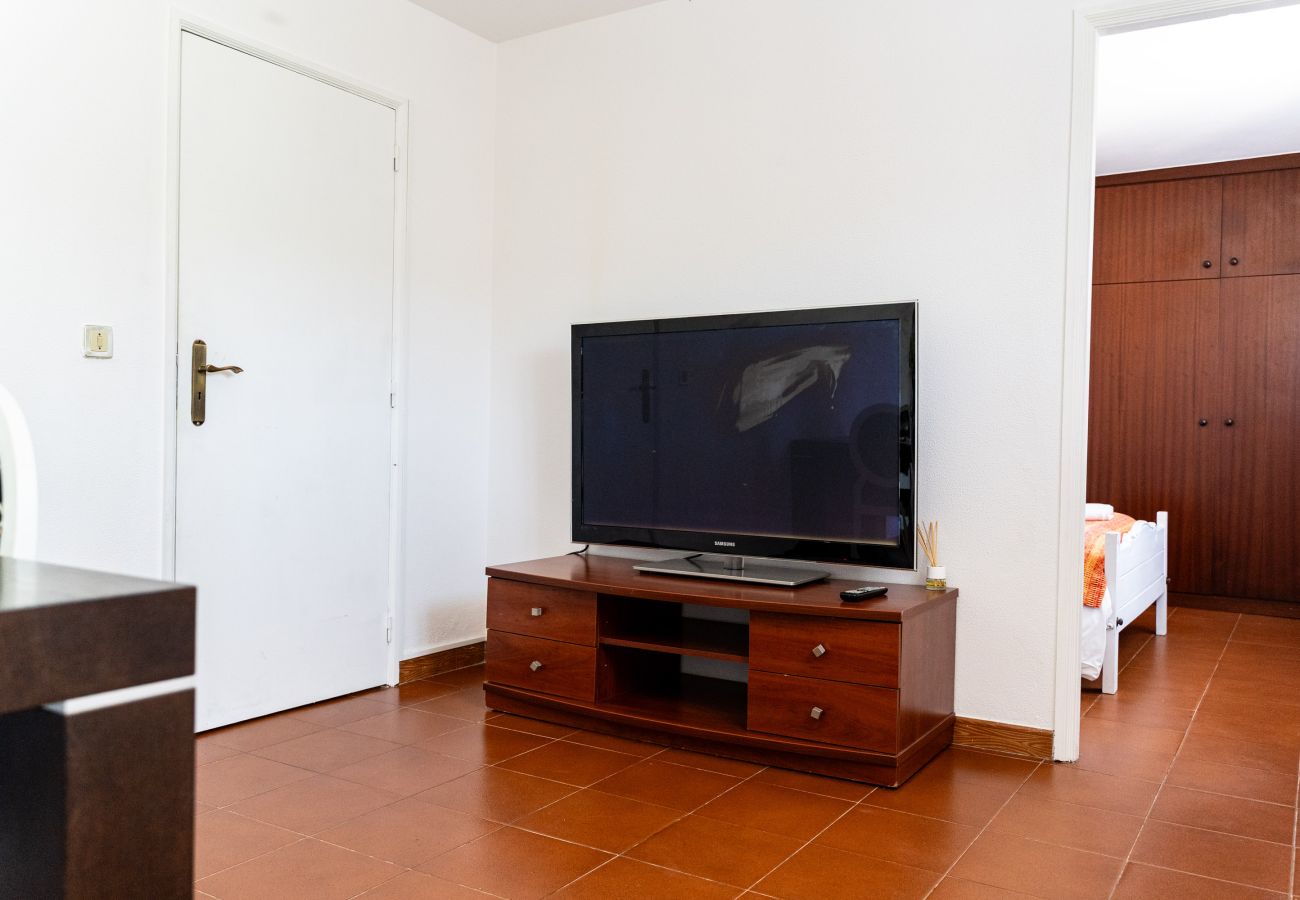 House in Santa Lucrécia de Algeriz - Casa da Teresa by House and People