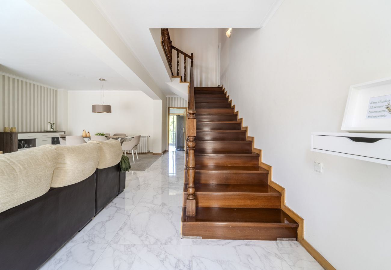 House in Vila Verde - Casa do Sol by House and People
