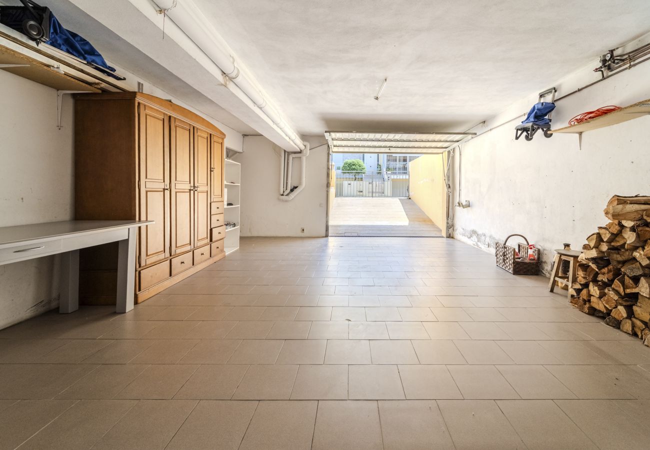 House in Vila Verde - Casa do Sol by House and People
