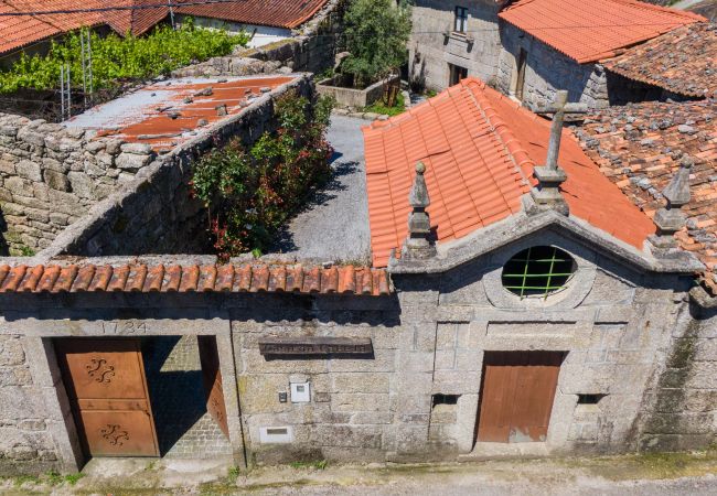 Casa en Vieira do Minho - Casa da Capela - House with infinity pool by House and People  Casa en Vieira do Minho - Casa da Capela - House with infinity pool by House and People