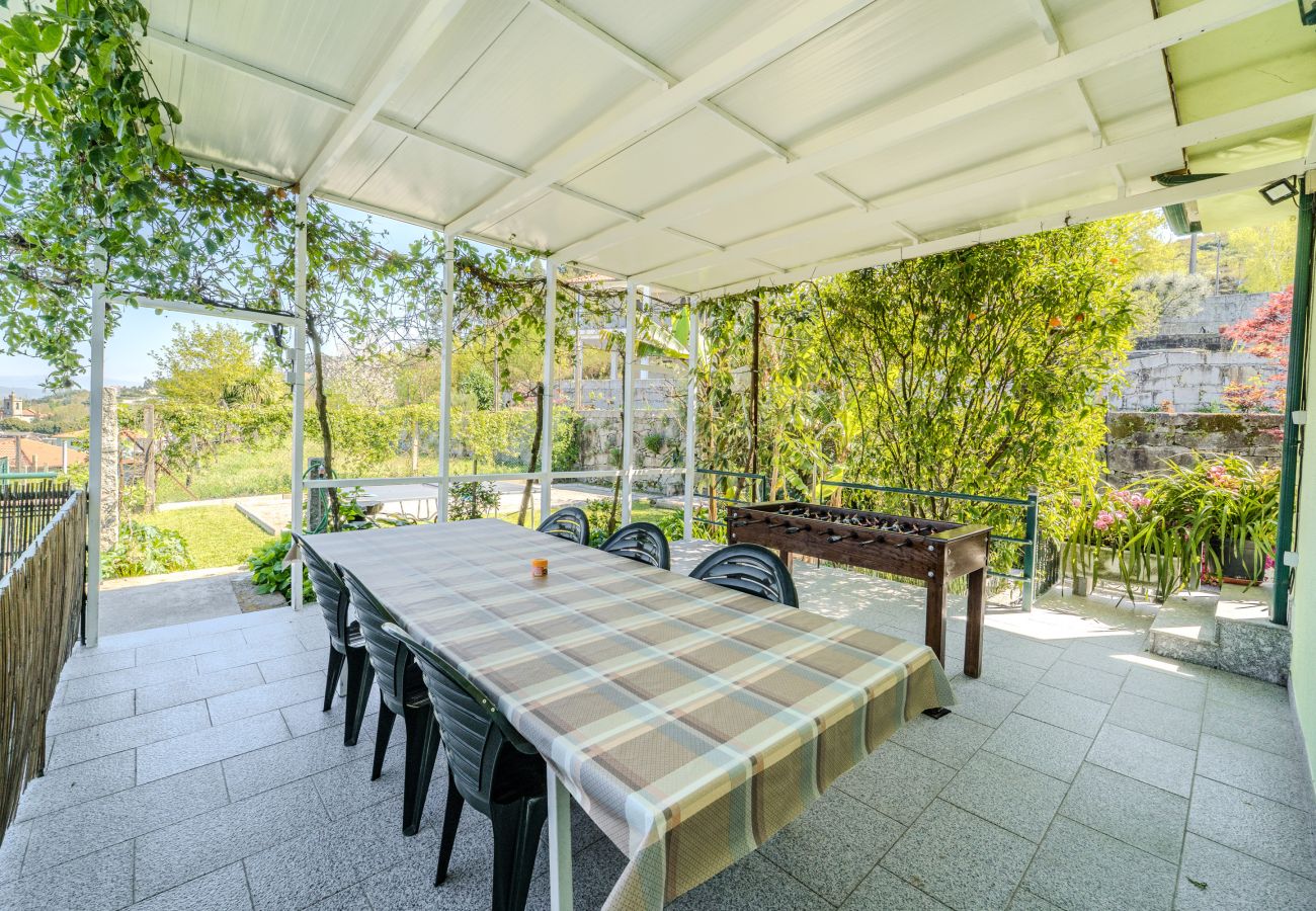 Casa en Guimarães - Gondomar Guimarães - Moradia V3 com piscina natural by House and People