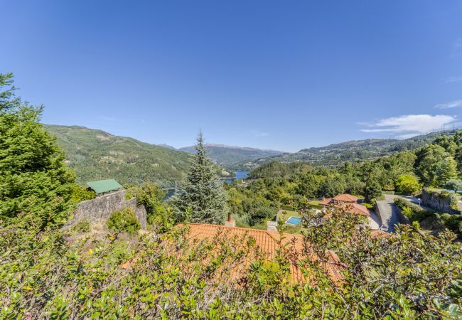 Casa en Caniçada - Ge House by House and People Casa en Caniçada - Ge House by House and People